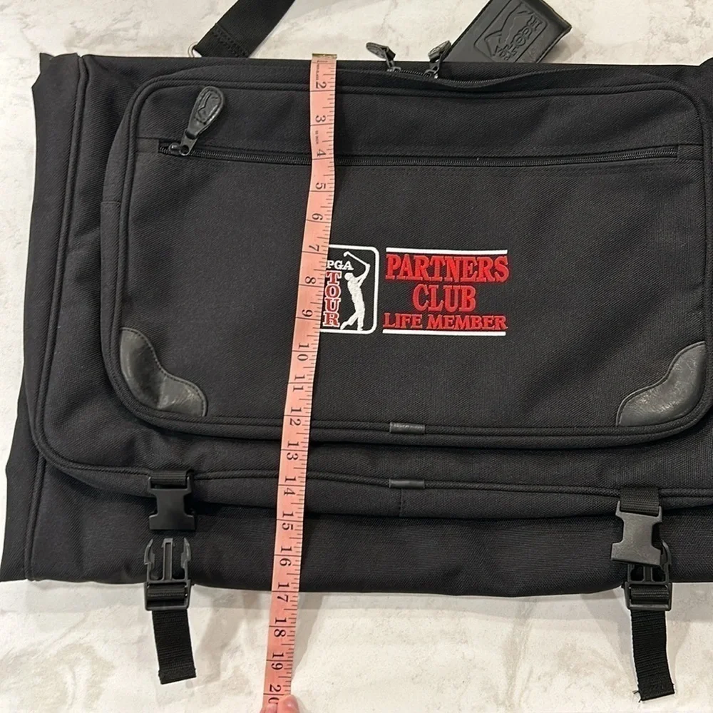 PGA Tour Golf Partners Club Life Member Travel Suit Shoulder Garment Carry Bag